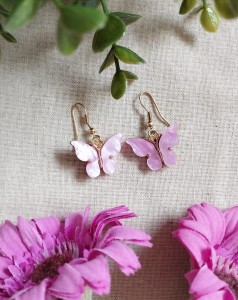 Kolczyki Motylki różowe stal chirurgiczna  (1)