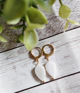 Kolczyki Liście Perłowe  pojedyncze stal chirurgiczna